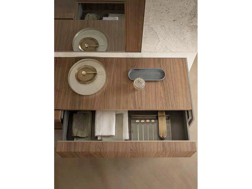 Corso Como 4 Door Buffet (82") - image 4