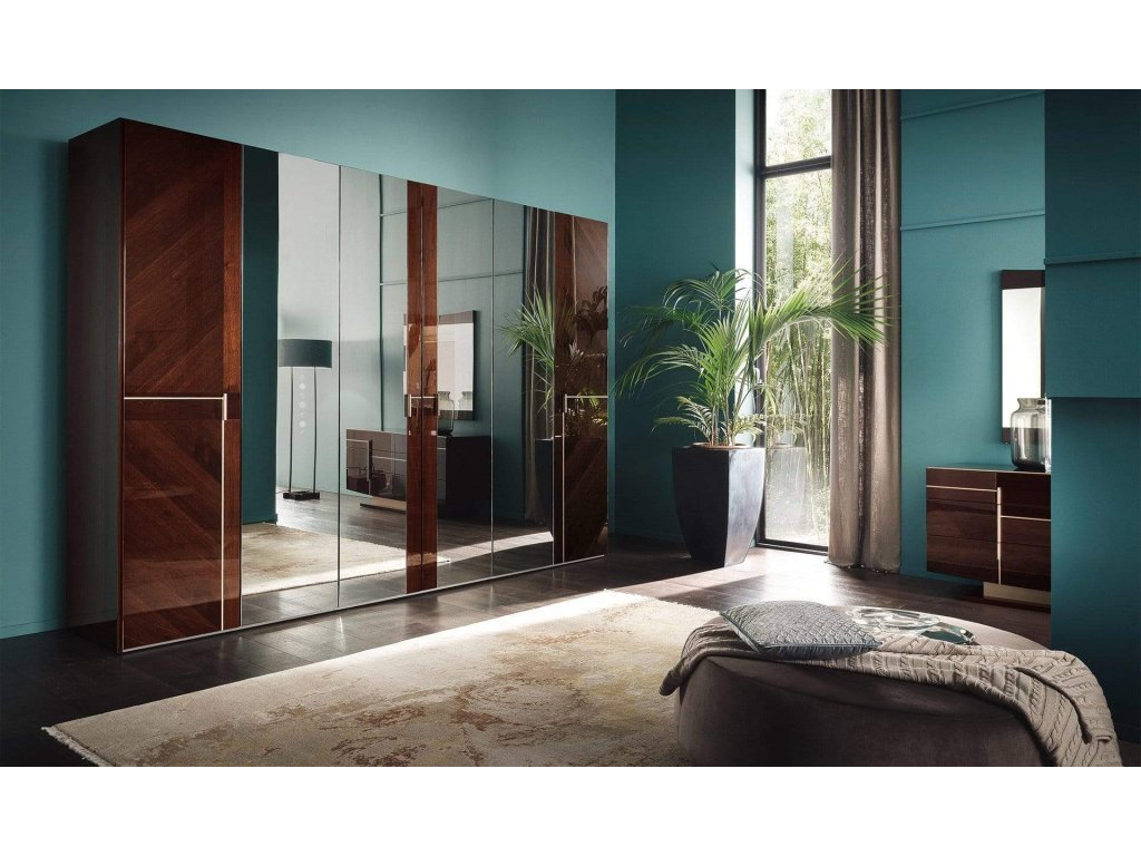 Bellagio Italian Wardrobes - image 3