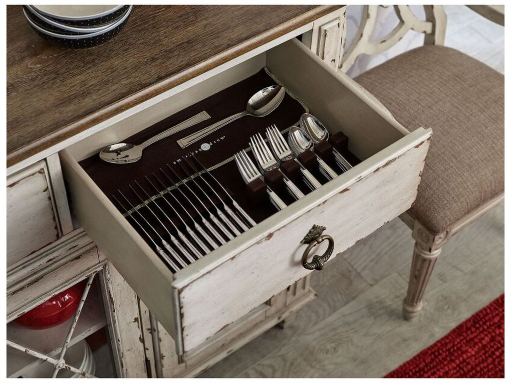 Sideboard - main image