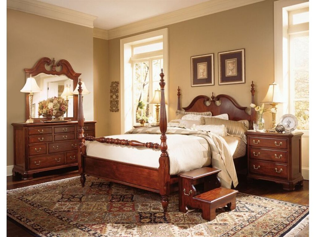 Low Poster King Bed - Complete - main image