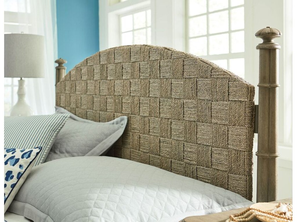 Currituck Low Post Queen Bed Complete - image 1