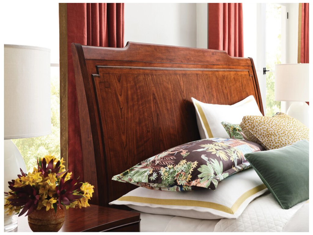 Helmuth King Sleigh Bed - Complete - image 1
