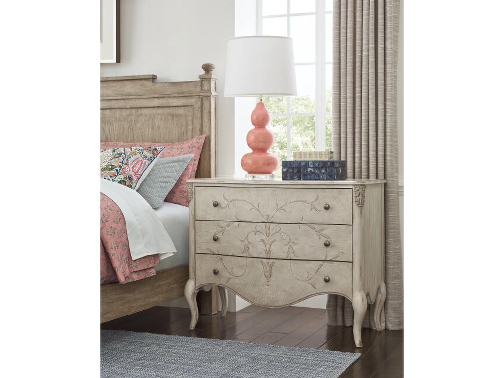Marisca Accent Chest - Creme - image 1