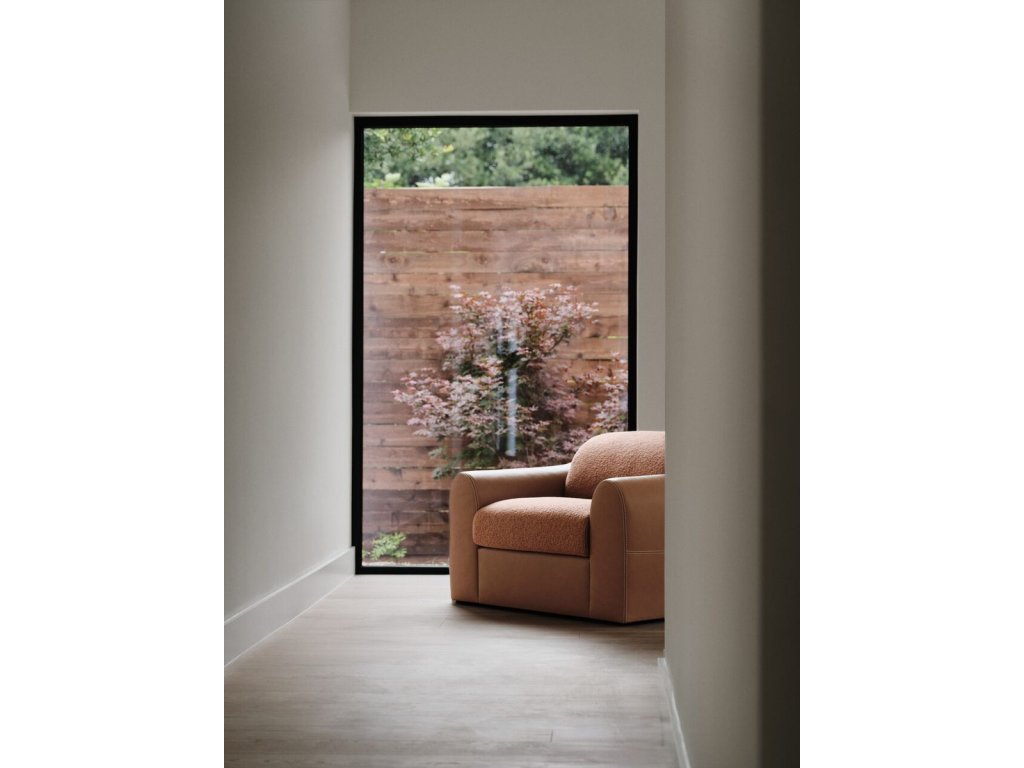 Dorian Chair - image 8