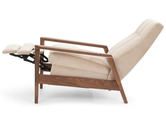 Callum Recliner - Alternative View