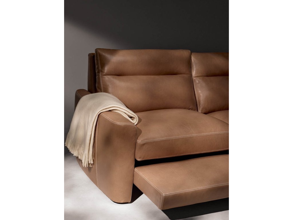 Chelsea Sofa - image 9