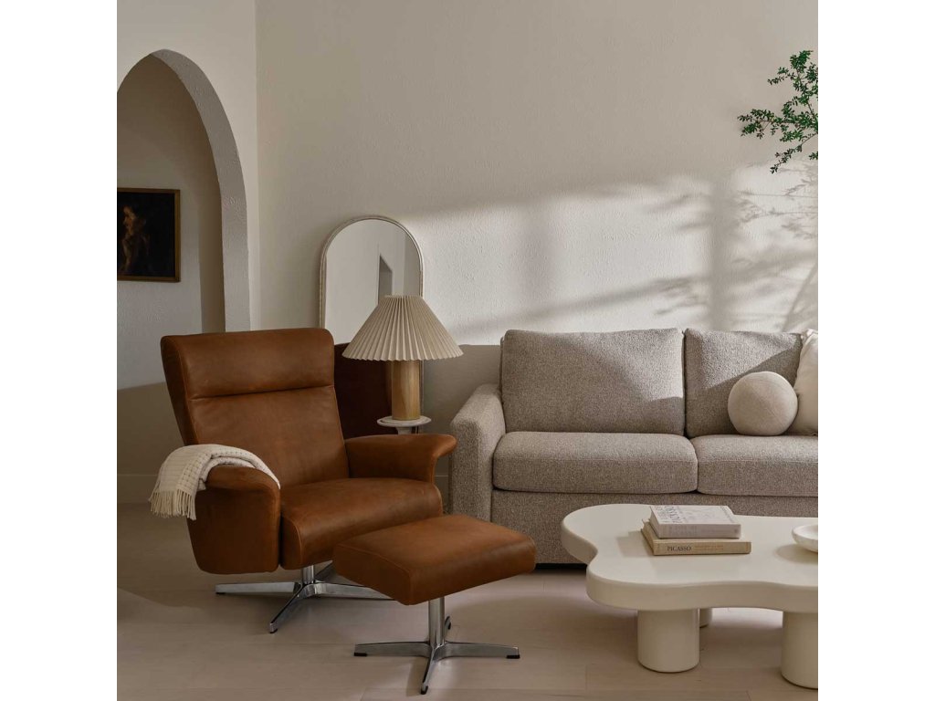 Harlowe Recliner - image 2