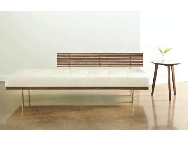 Knox Bench