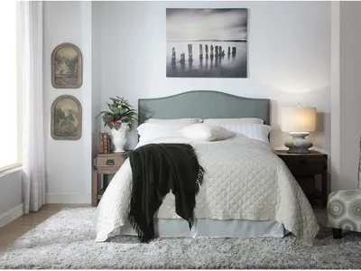 Ariana Upholstered Footboard Storage Bed in Bluebird