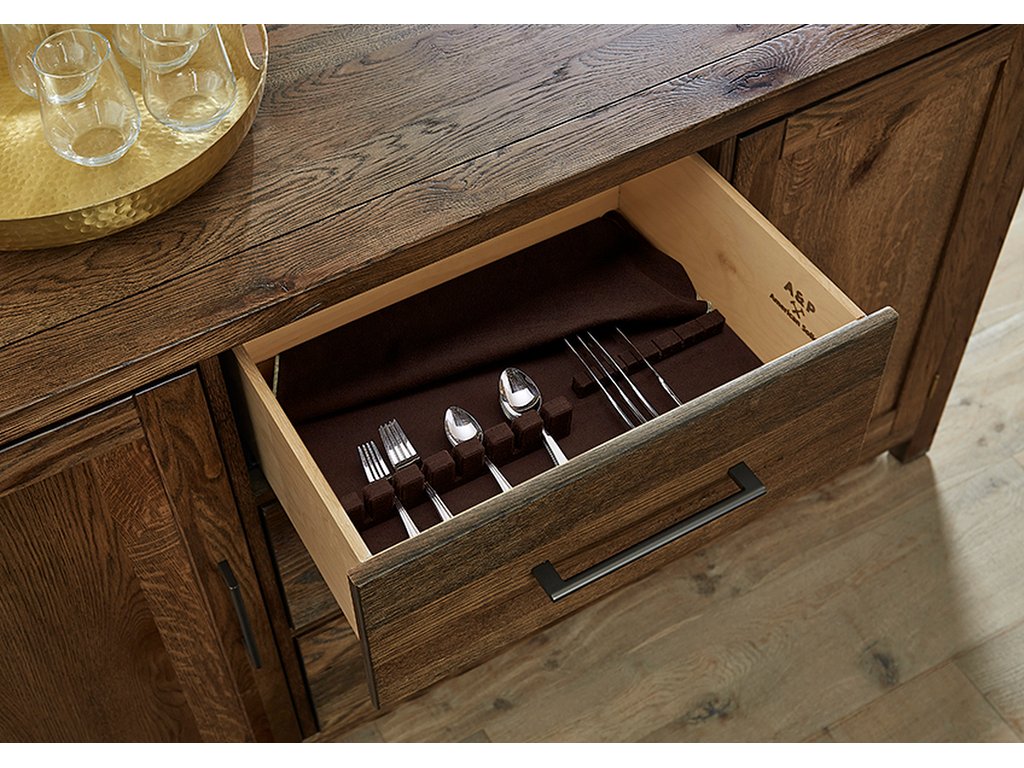 Server - image 1