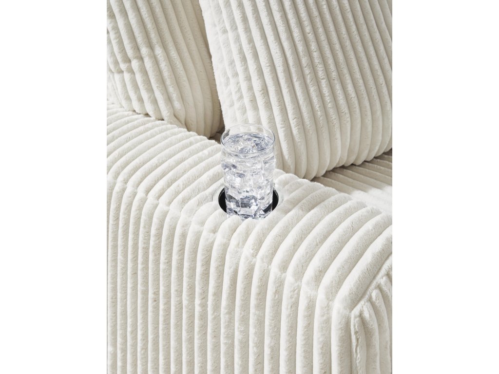 Lindyn Chaise - image 5