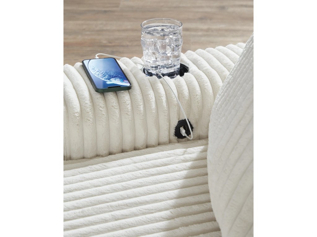 Lindyn Chaise - image 8