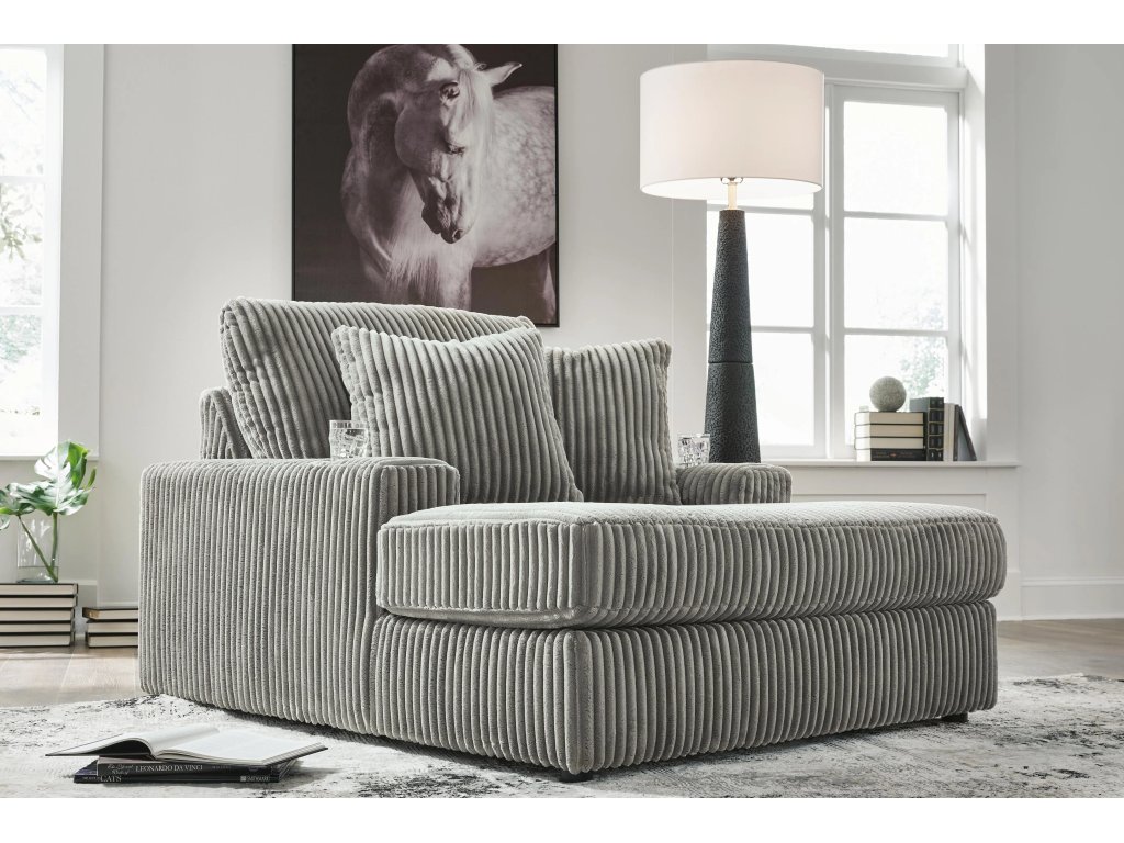 Lindyn Chaise - image 5