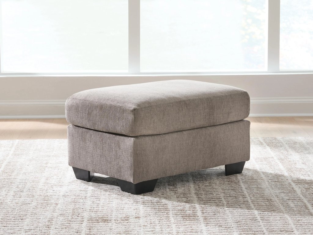 Loreo Ottoman - image 1