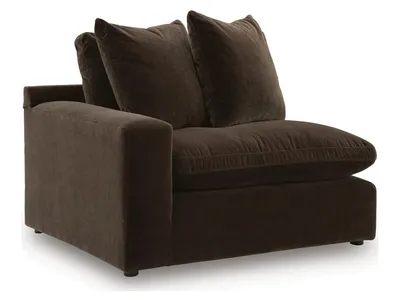 Maxton Heights Left-Arm Facing Corner Chair