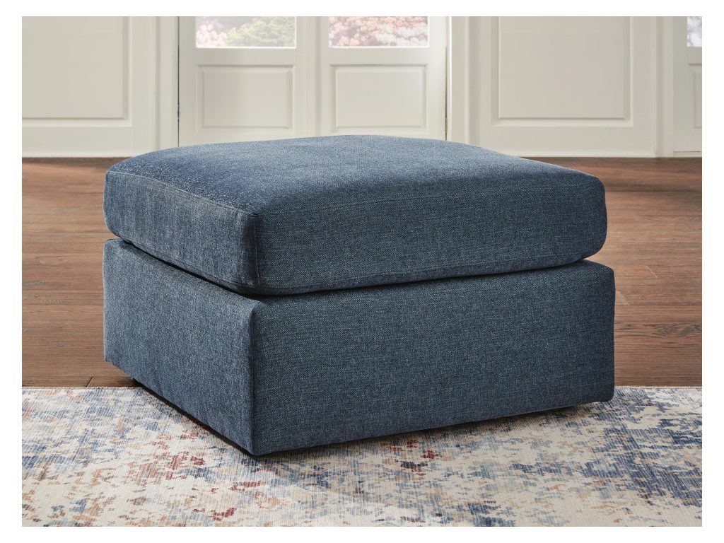 Modmax 3-Piece Sectional and 2 Ottomans - image 16