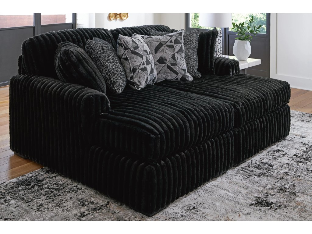Midnight-Madness Super Chaise - image 1