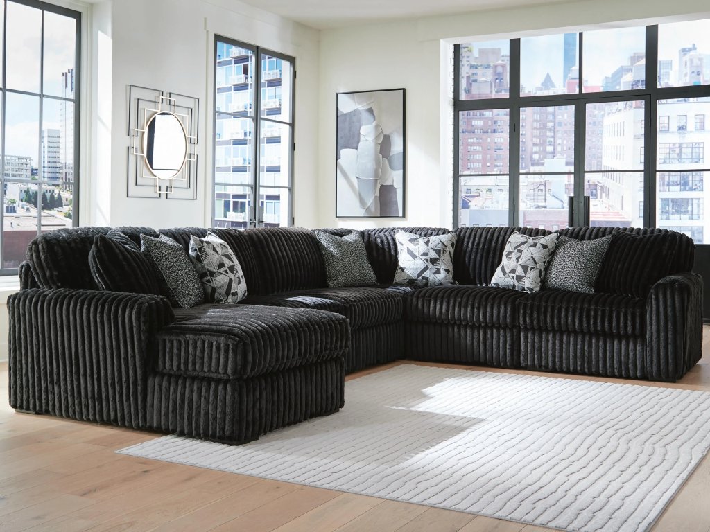 Midnight-Madness 6-Piece Sectional with Chaise - main image