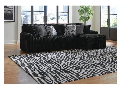 Midnight-Madness 3-Piece Sectional with Chaise