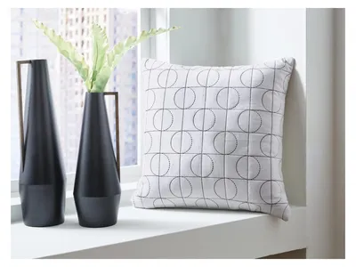 Kydner Pillow (Set of 4) - Alternative View