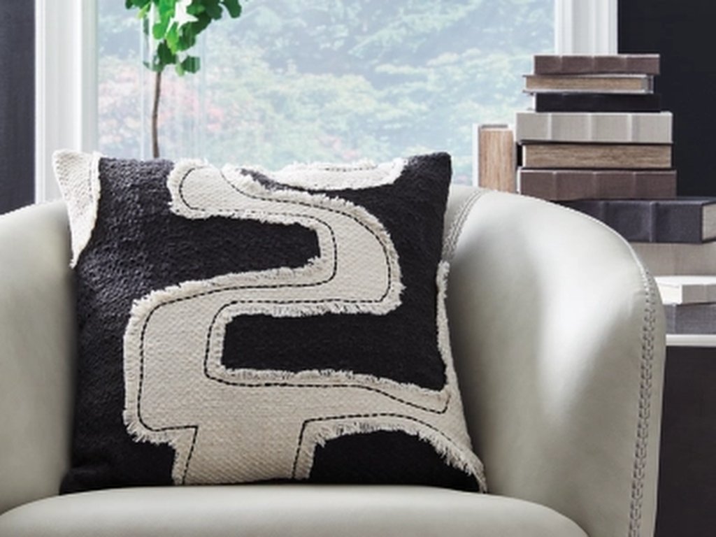 Veerbank Pillow (Set of 4) - image 1