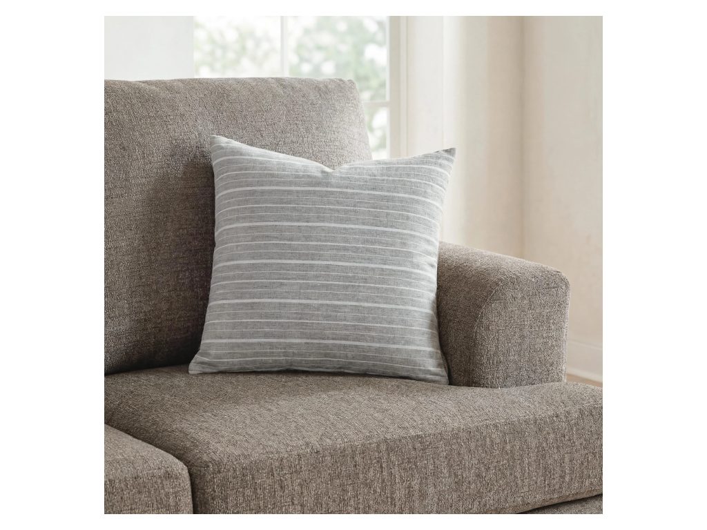 Vernthrone Pillow (Set of 4) - image 1