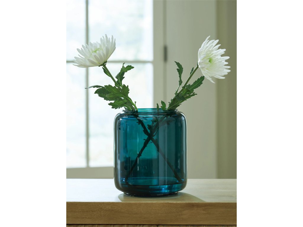 Inisland Vase - image 1