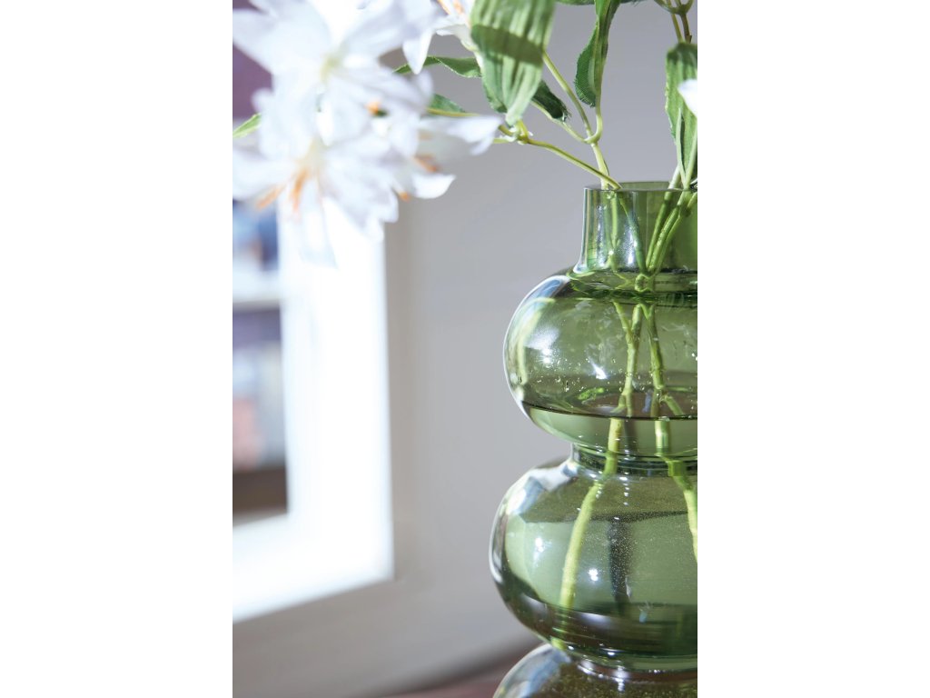 Renethorne Vase - image 2
