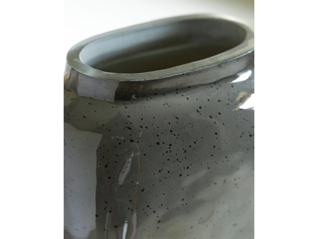 Kierlain Vase - image 2