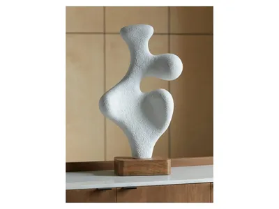 Lavarsen Sculpture