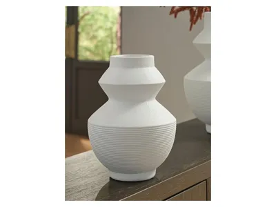 Naveen Vase