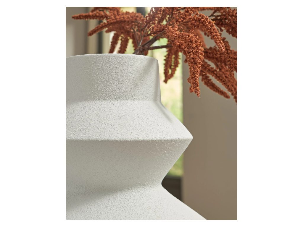 Naveen Vase - image 2