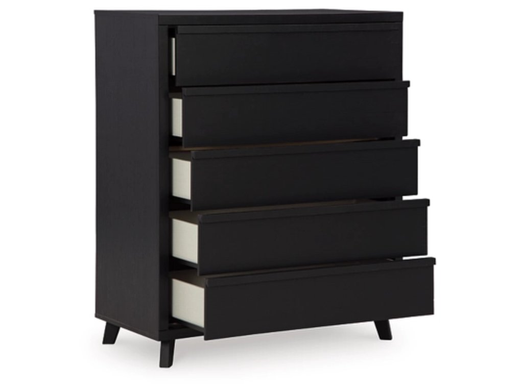 Danziar Queen Bed, Dresser, Mirror, Chest and Nightstand - image 6