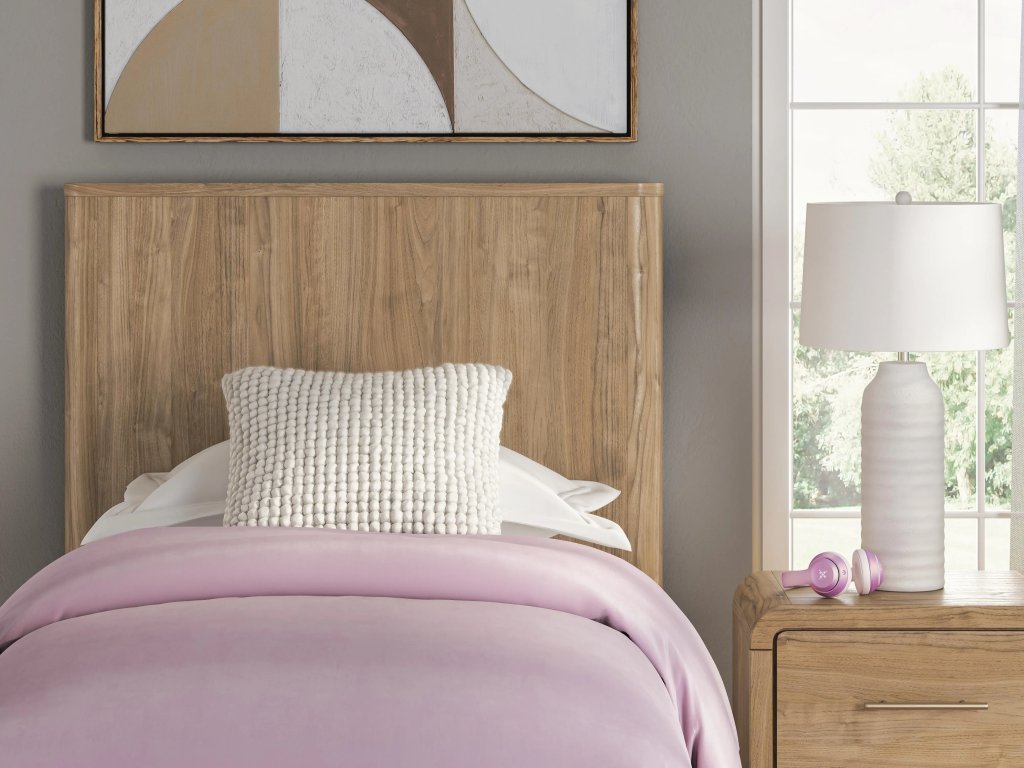 Gramburg Twin Panel Platform Bed - image 8