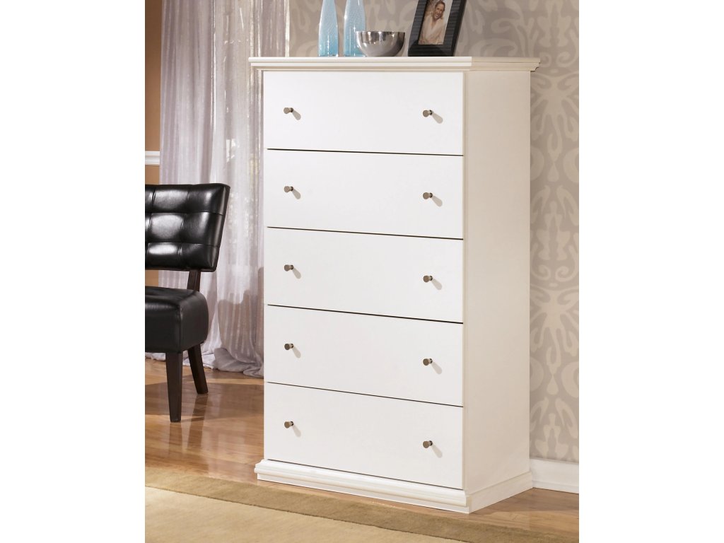 Bostwick Shoals King Panel Bed and Chest - image 9