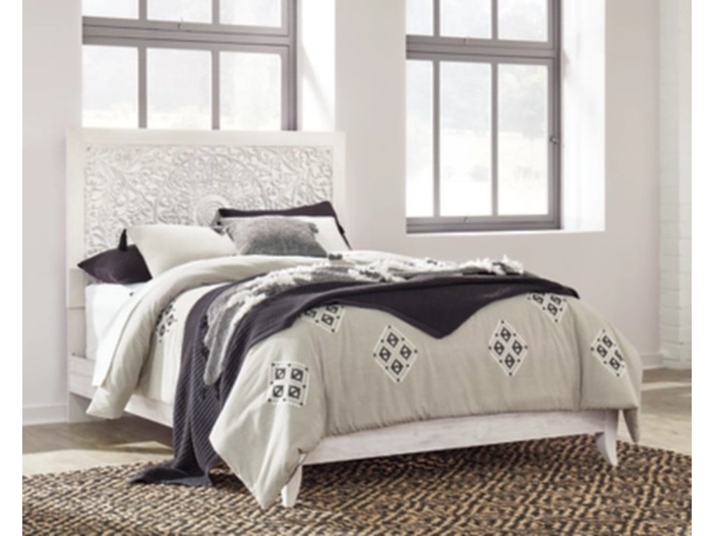 Paxberry Queen Panel Bed, Dresser and Chest - image 15