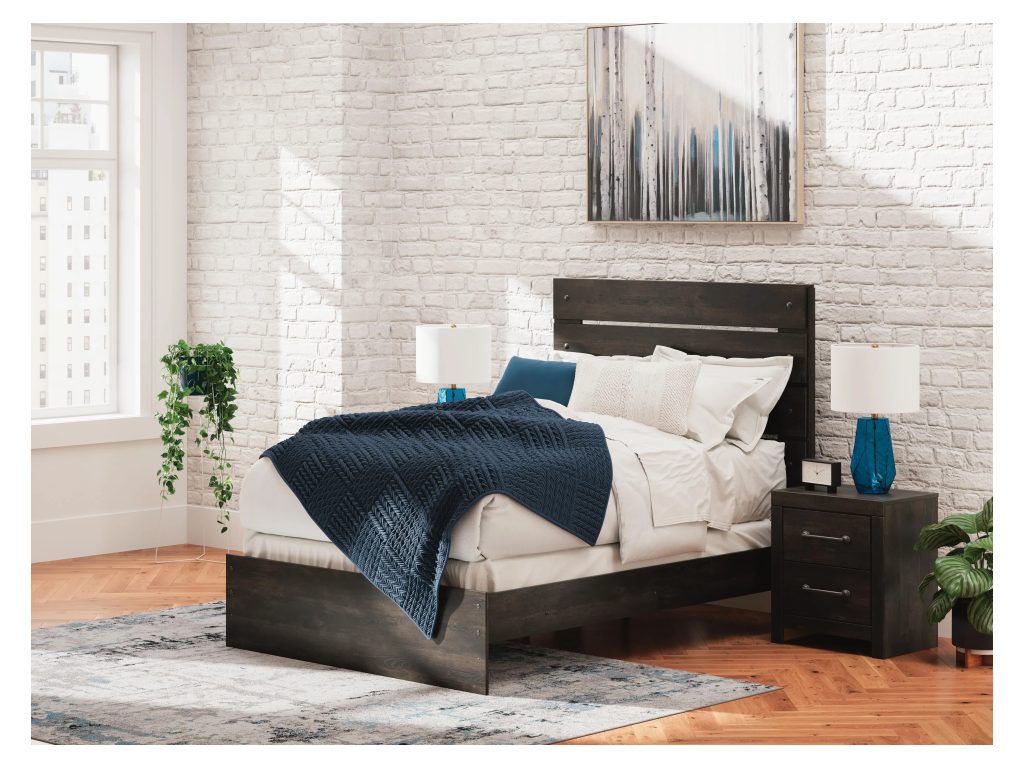 Hollivern Full Panel Bed, Dresser and Mirror - image 19