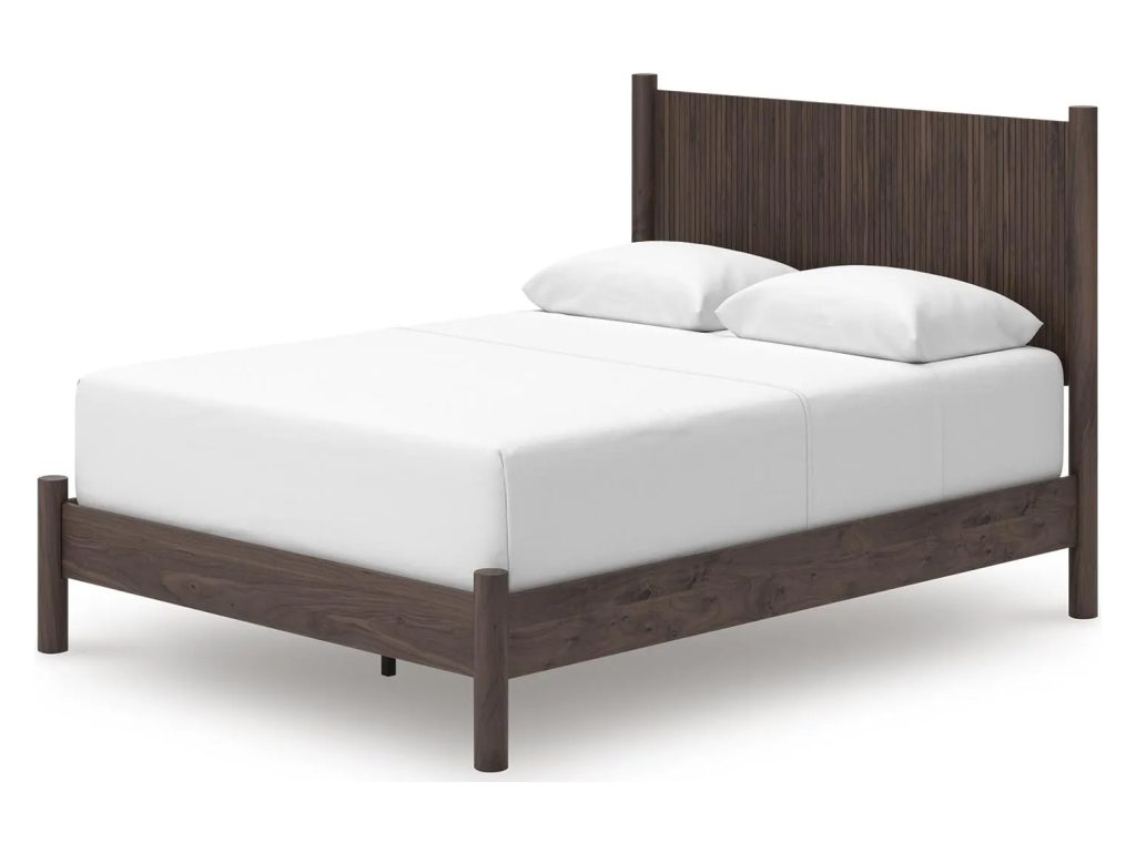 Pamytta Queen Panel Bed, Dresser, Mirror and Nightstand - image 5