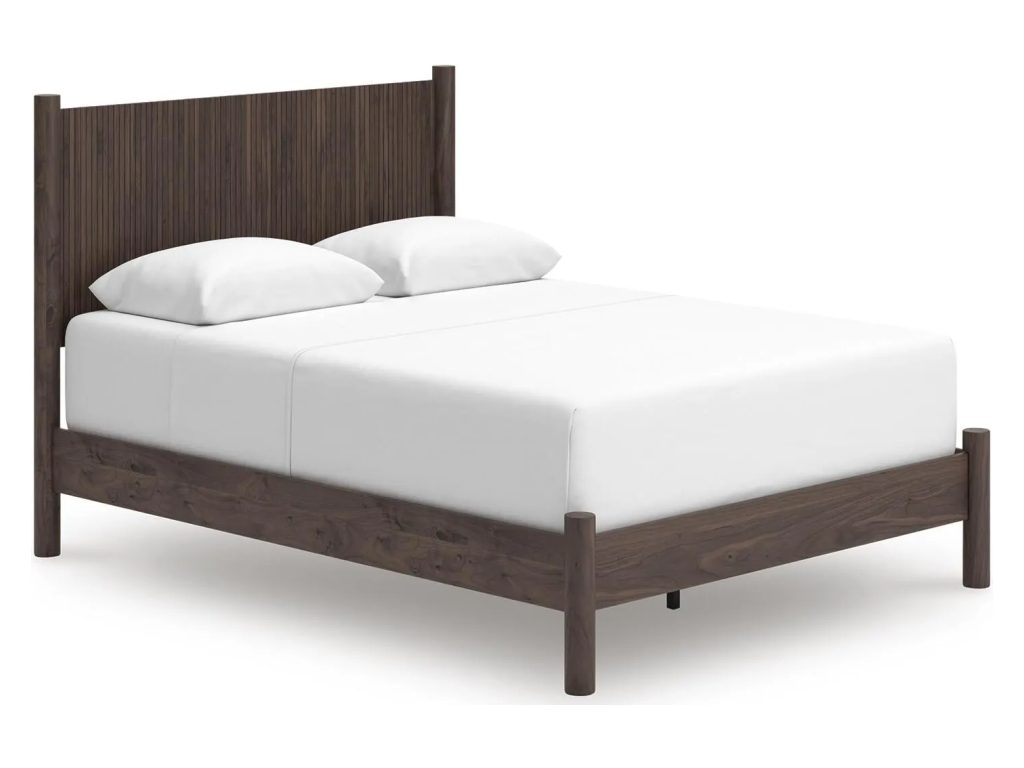 Pamytta Queen Panel Bed, Dresser, Mirror and Nightstand - image 1