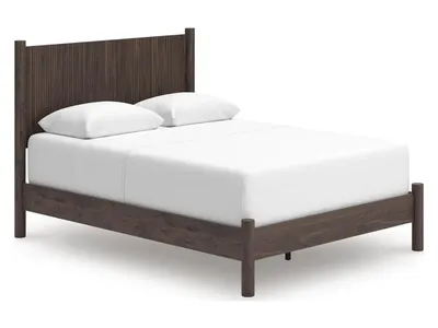 Pamytta Queen Panel Bed