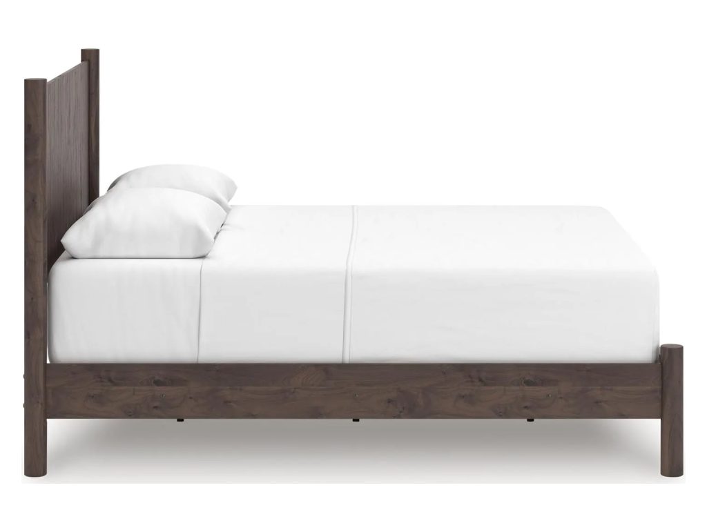 Pamytta Queen Panel Bed, Dresser, Mirror and Nightstand - image 3
