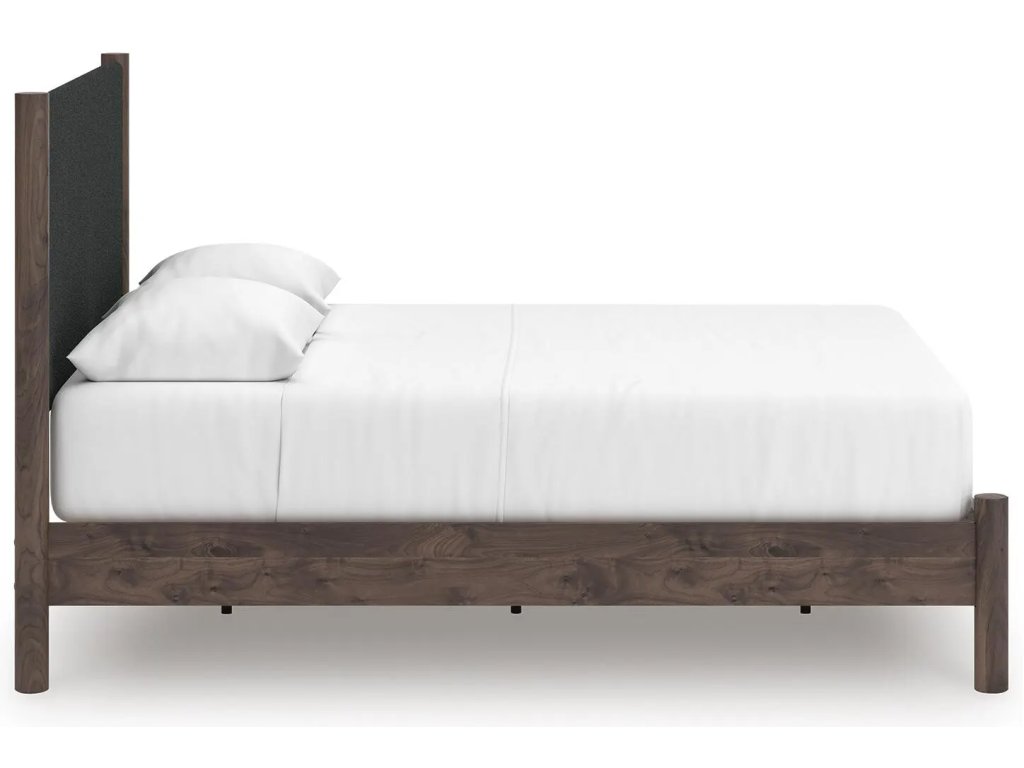 Pamytta Queen Panel Bed, Dresser, Mirror and Nightstand - image 10