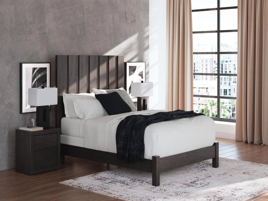 Fraluna Queen Panel Bed, Dresser and Mirror - image 16