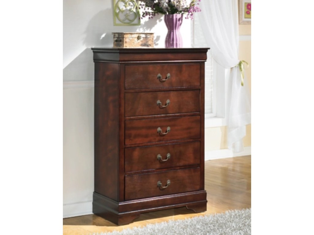 Alisdair Queen Sleigh Bed, Dresser, Chest and Nightstand - image 12