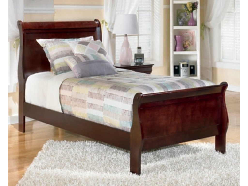 Alisdair Twin Sleigh Bed and Nightstand - image 8