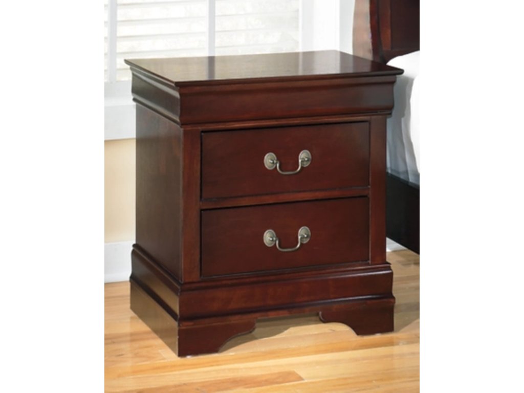 Alisdair Queen Sleigh Bed and 2 Nightstands - image 9