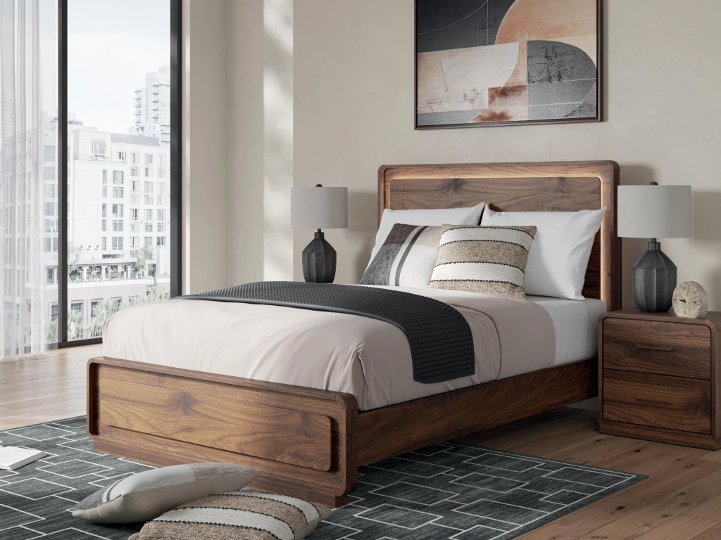 Fortlorn Queen Panel Bed - image 1