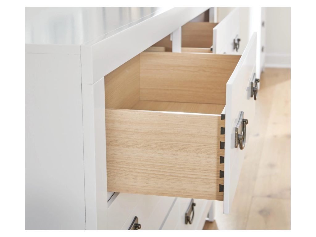 Binterglen King Panel Bed, Dresser and 2 Nightstands - image 26