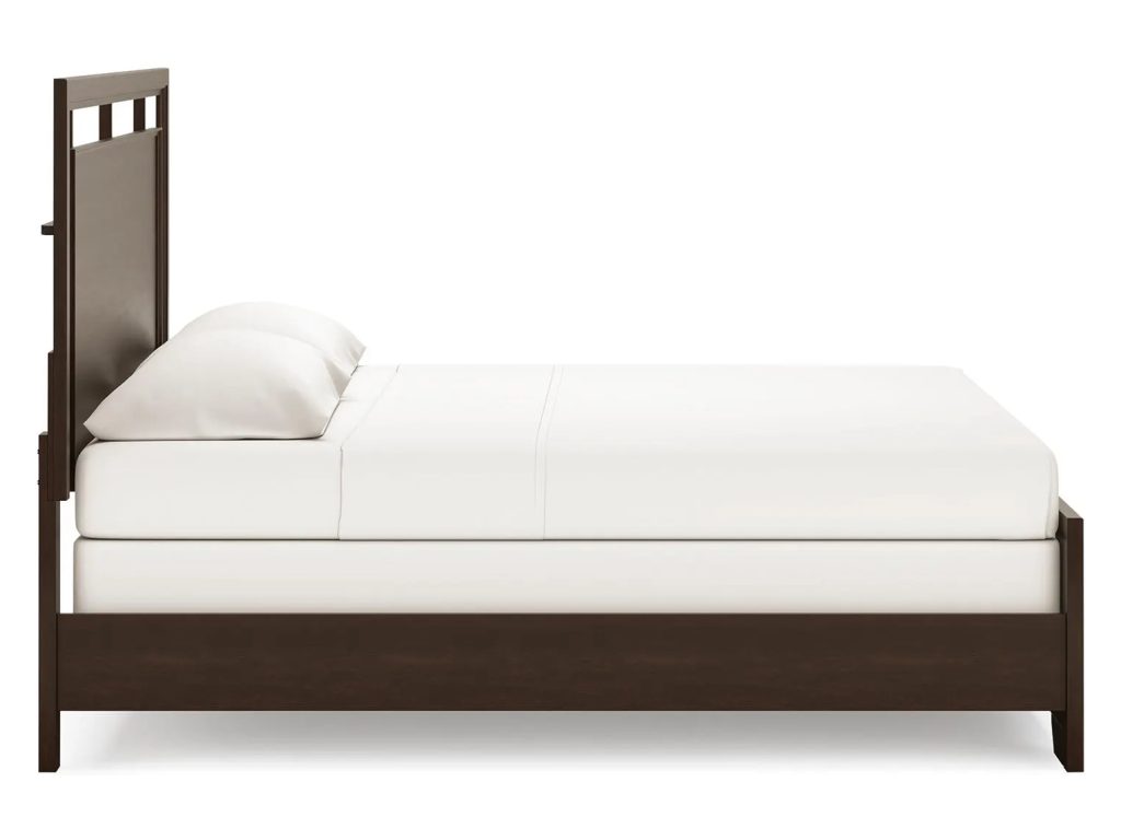Covetown King Panel Bed, Dresser, Mirror and Nightstand - image 10