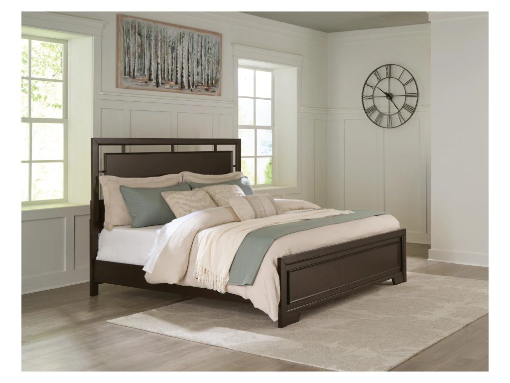 Covetown King Panel Bed, Dresser, Mirror and Nightstand - image 17